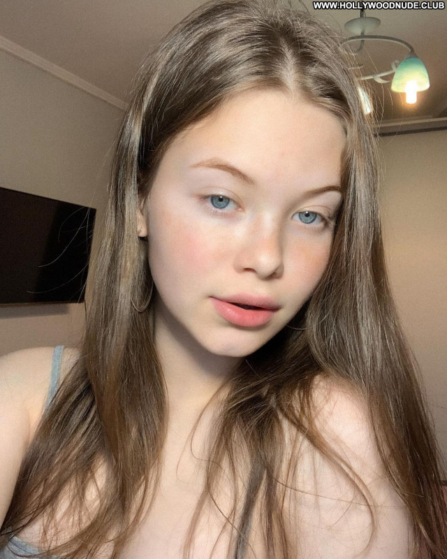 Marina Filipchuk No Source  Posing Hot Sexy Babe Beautiful Celebrity