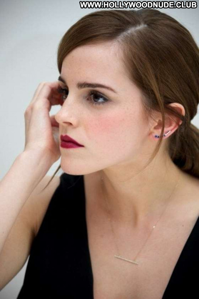 Emma Watson No Source Posing Hot Beautiful Celebrity Babe Paparazzi