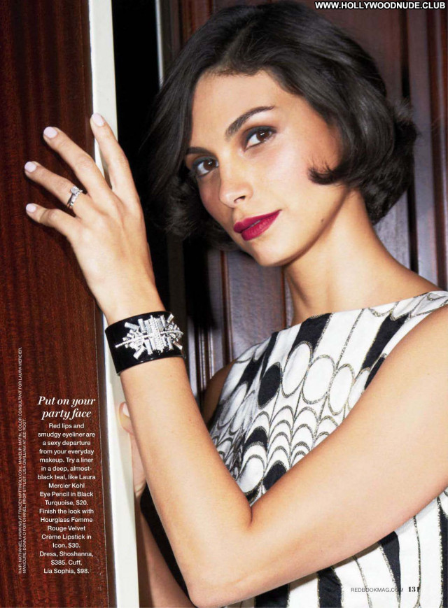 Morena Baccarin No Source Beautiful Paparazzi Babe Magazine Posing