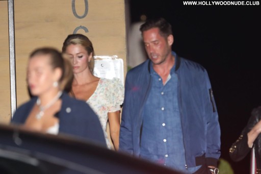 Paris Hilton Beautiful Posing Hot Straight Babe Celebrity Sexy