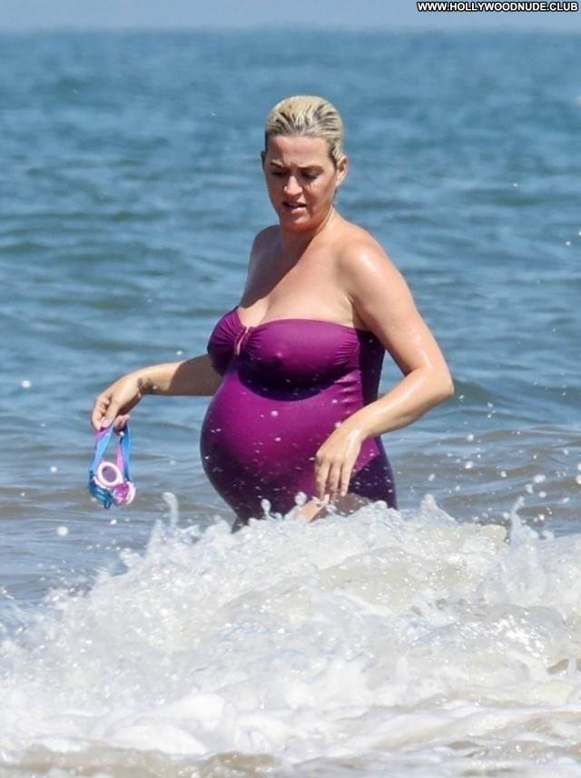 Katy Perry The Beach In Malibu Celebrity Babe Posing Hot Paparazzi