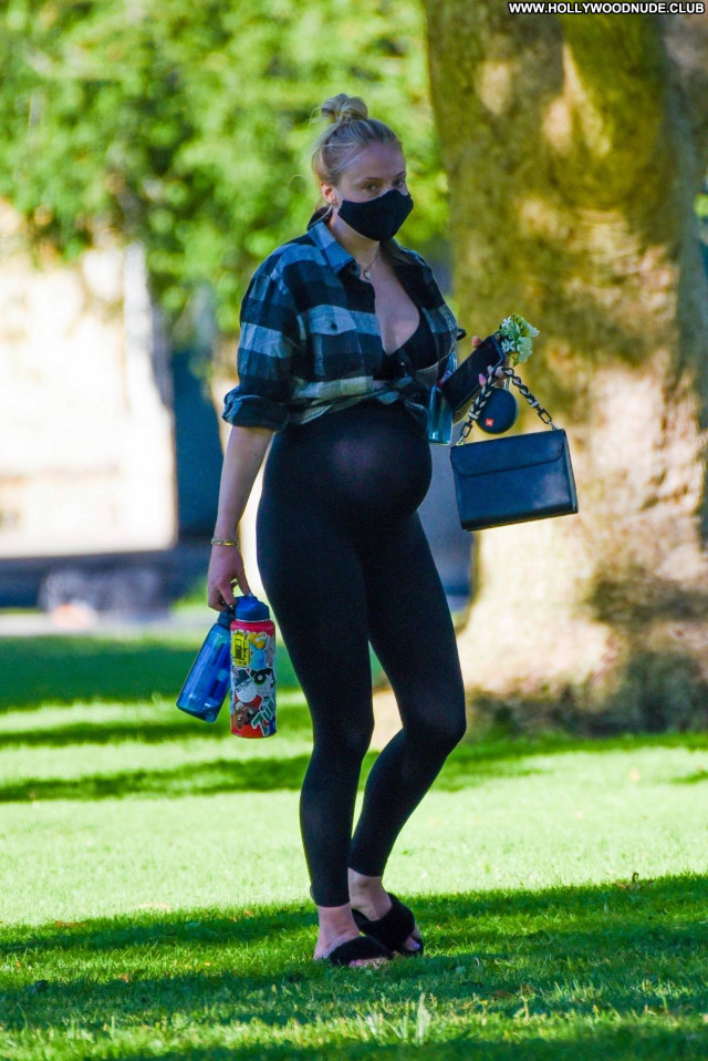 Sophie Turner Los Angeles Beautiful Babe Celebrity Posing Hot