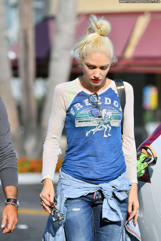 Gwen Stefani Beverly Hills Posing Hot Beautiful Celebrity Massage
