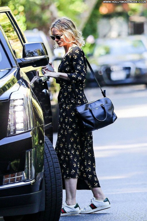 Carey Mulligan Posing Hot Beautiful Sexy Babe Celebrity Straight