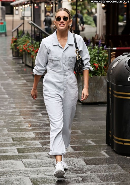 Ashley Robert Sexy Straight Beautiful Posing Hot Celebrity Babe