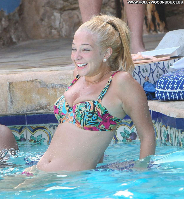 Tulisa Contostavlos The Pool  Paparazzi Posing Hot Beautiful Bikini