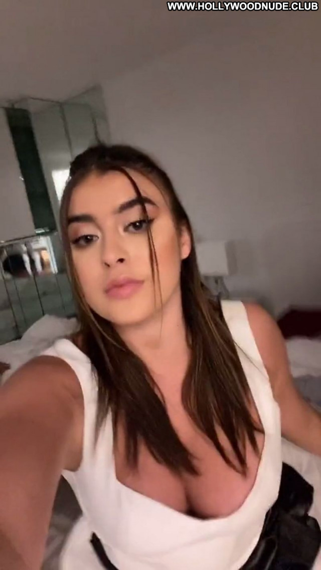 Kalani Hilliker No Source Posing Hot Beautiful Babe Celebrity Sexy