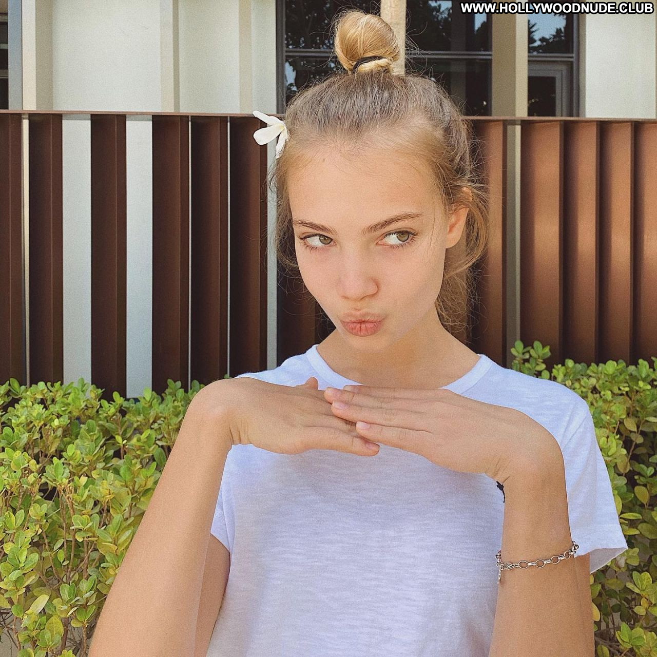 Zhenya Kotova Celebrity Beautiful Sexy Babe Posing Hot