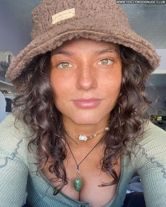 Jade Chynoweth No Source  Beautiful Babe Celebrity Posing Hot Sexy