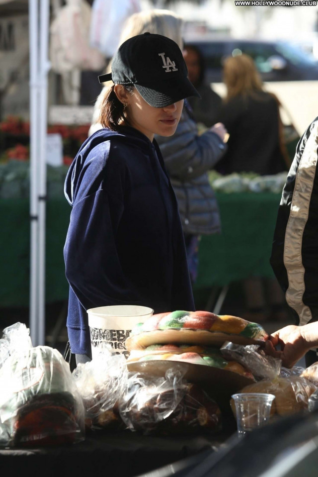 Lucy Hale Farmers Market Celebrity Paparazzi Beautiful Babe Posing Hot