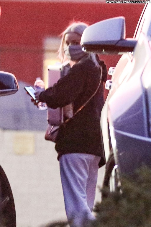 Ariel Winter Straight Celebrity Babe Beautiful Posing Hot Sexy