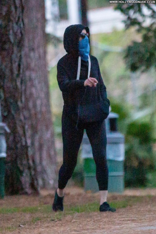 Amber Heard Beautiful Sexy Straight Posing Hot Babe Celebrity