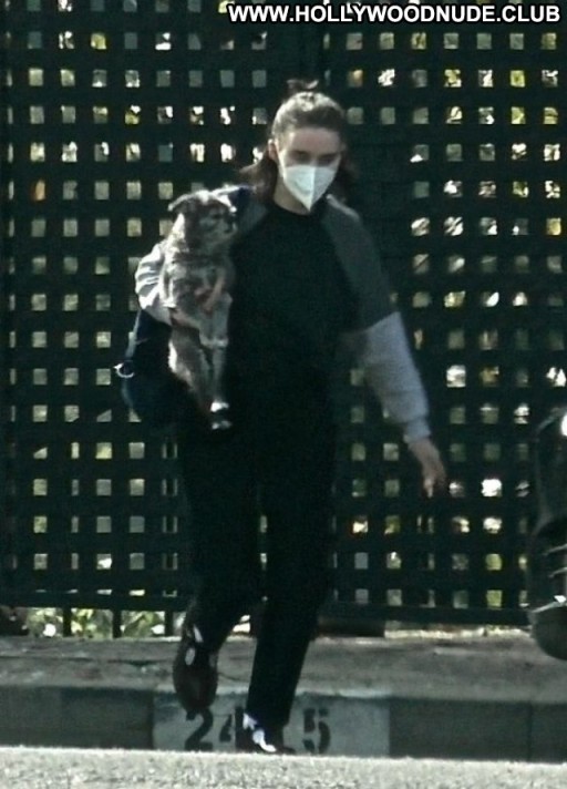 Rooney Mara Posing Hot Celebrity Sexy Straight Beautiful Babe